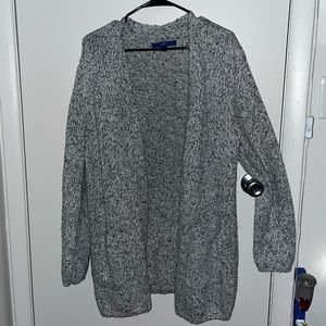 Apt. 9 cardigan — size XXL, mostly white